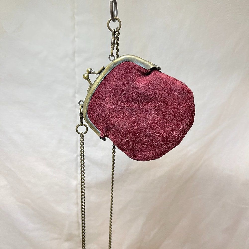 Vintage purse from the 1920s burgundy on a chain
